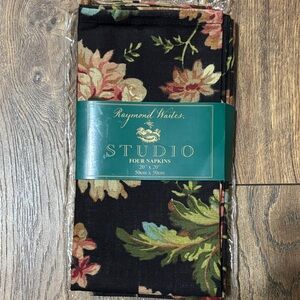 Raymond Waites Studio Floral Napkins - Black and Green Set of 4